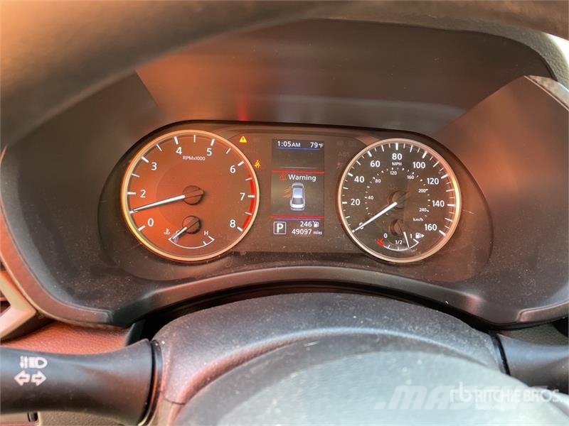 Nissan Sentra SE Automobile Carros