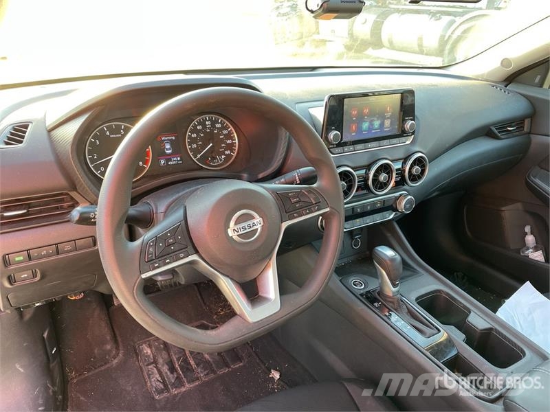 Nissan Sentra SE Automobile Carros