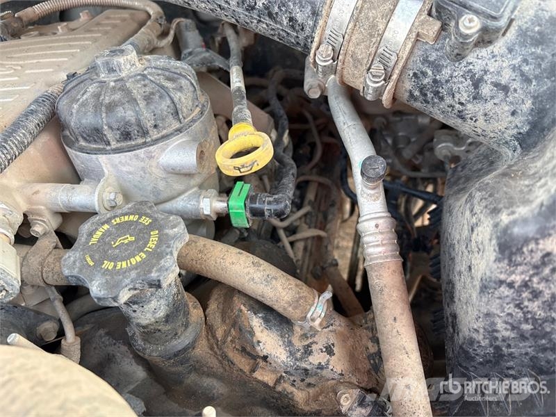 Nissan Titan XD 4x4 Crew Cab Pickup Други
