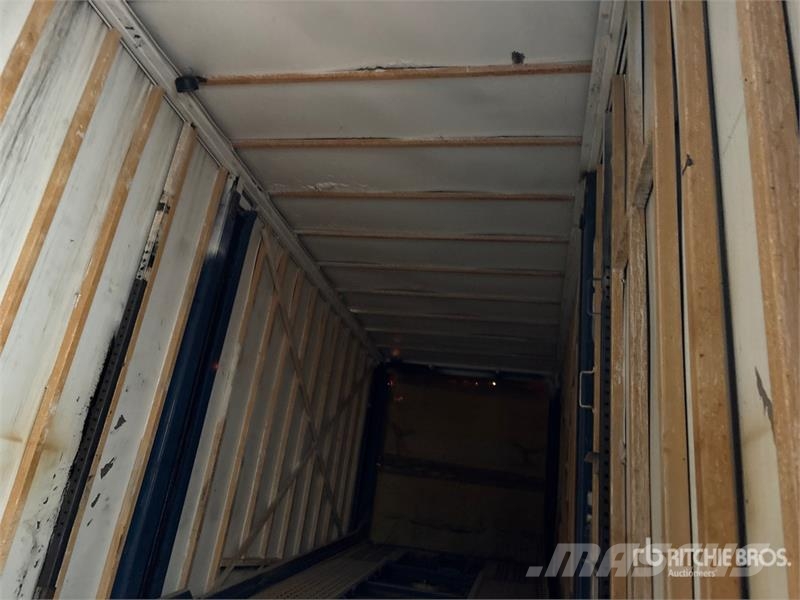 Nu Van T/A 3 Car Enclosed Car Carrier Trailer Autotreileri