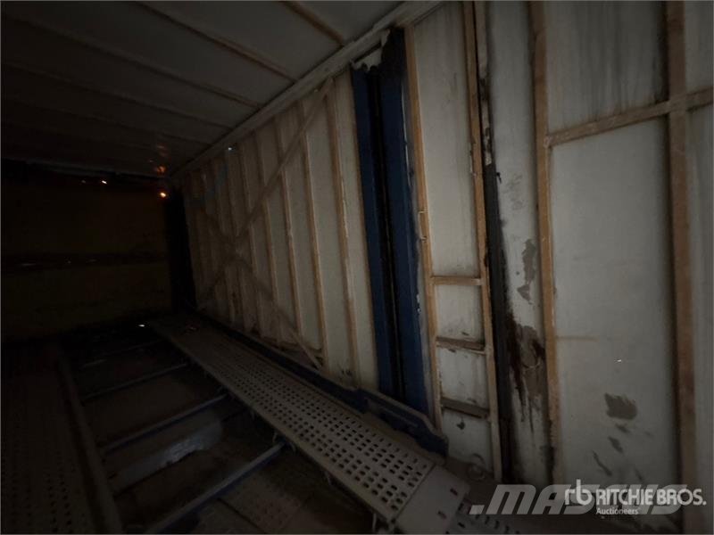 Nu Van T/A 3 Car Enclosed Car Carrier Trailer Autotreileri