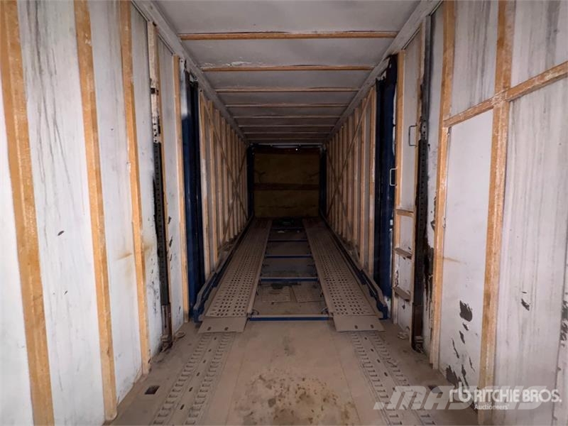 Nu Van T/A 3 Car Enclosed Car Carrier Trailer Autotreileri