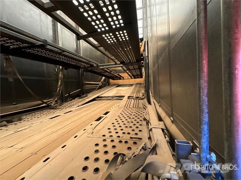  Nu Van T/A 6 Car Enclosed Car Carrier Trailer Autotreileri