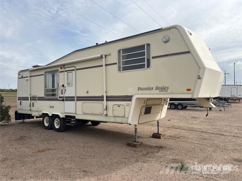 NUWA Hitchhiker II 32 ft T/A Travel Trailer Druge prikolice