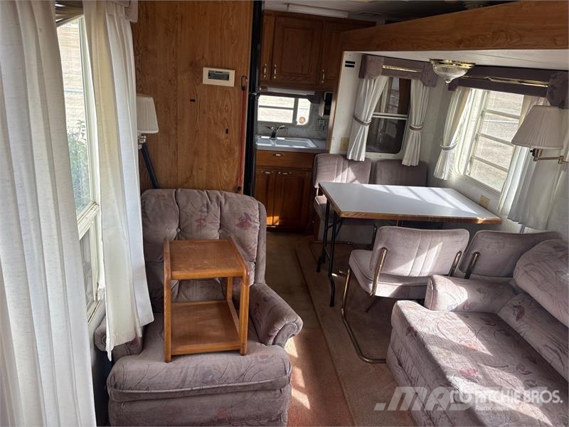NUWA Hitchhiker II 32 ft T/A Travel Trailer Druge prikolice