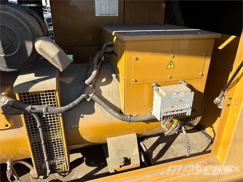Olympian D100P2S 100 kW Skid-Mounted Generator Set Generadores diésel