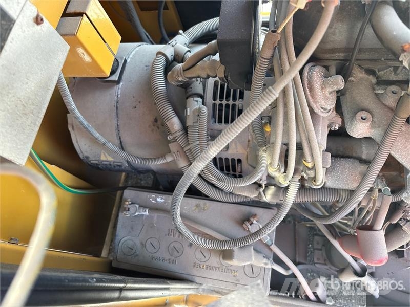 Olympian G10U3S 10 kVA Skid-Mounted Natural Gas Generator S Dízel áramfejlesztők