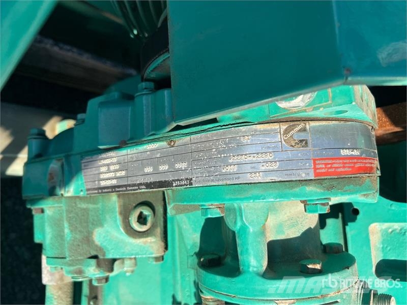 Onan 250 250 kW Skid-Mounted Generator Set Дизельні генератори
