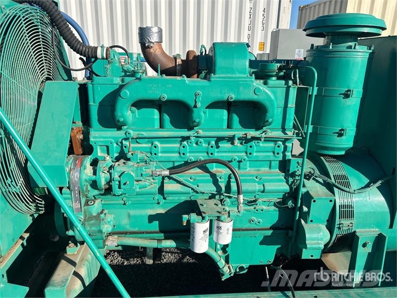 Onan 250 250 kW Skid-Mounted Generator Set Дизельні генератори