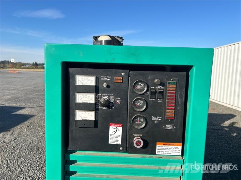 Onan 250 250 kW Skid-Mounted Generator Set Дизельні генератори