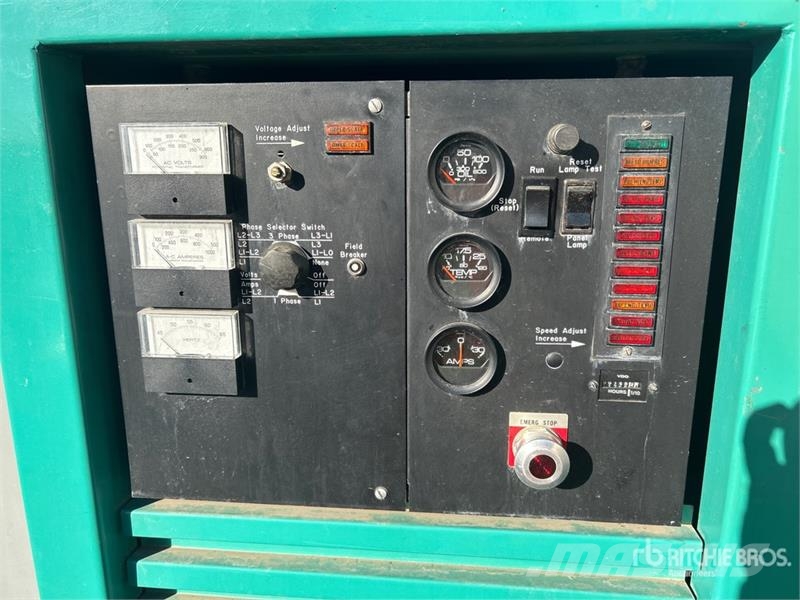 Onan 250 kW Skid-Mounted Generator Set Дизельні генератори