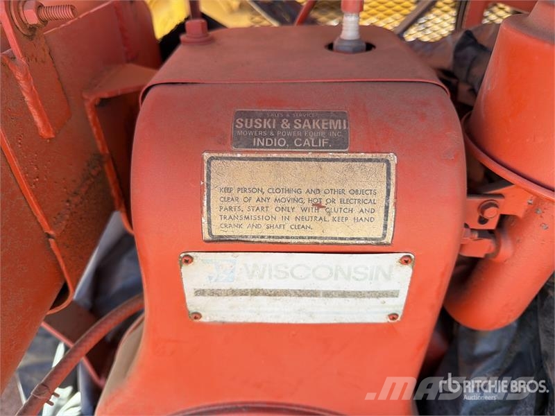 Onion Harvester Sibulakoristusmasinad