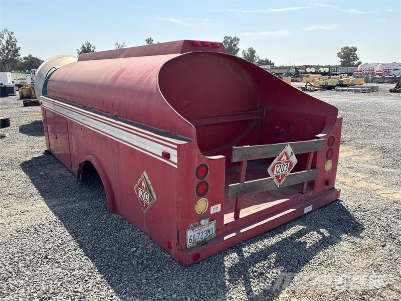 Openshaw 2200 Gallon Tanker Truck Body Κλειστού τύπου