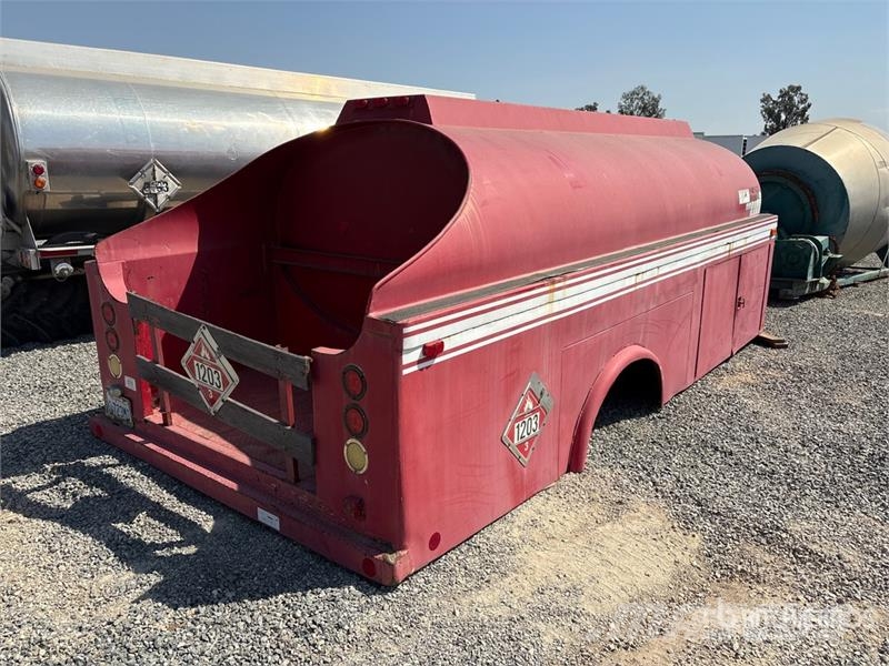 Openshaw 2200 Gallon Tanker Truck Body Κλειστού τύπου