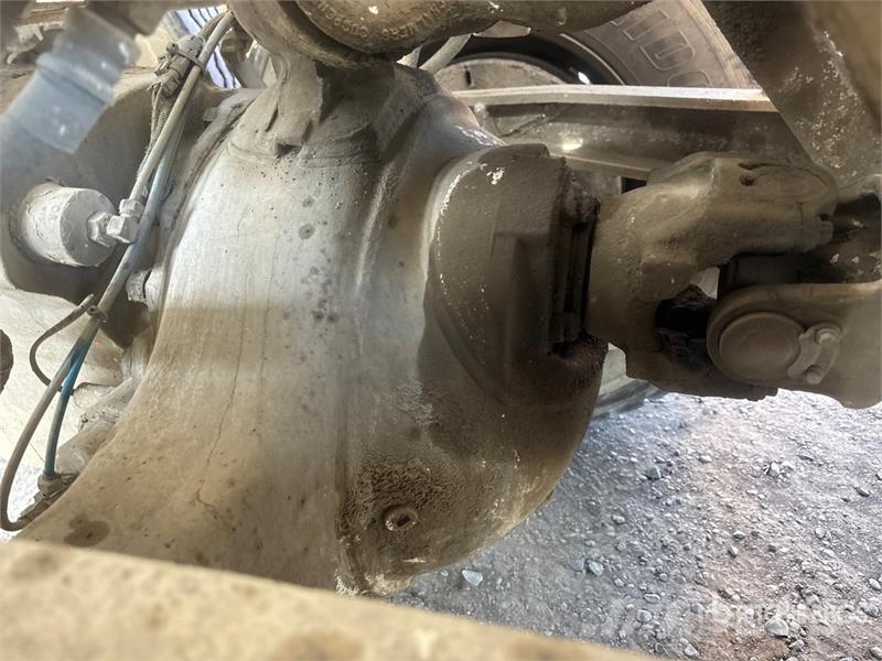 Oshkosh S Series 14x6 Front Discharge Mixer Truck Betonvedēji