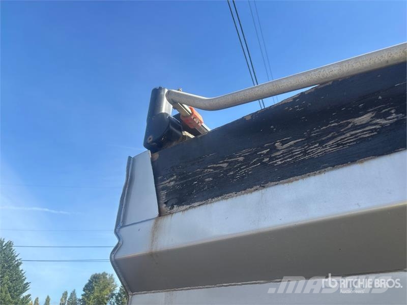 OSW 15 ft 6 in Tri/A Turntable Pup Dump Trailer Самоскиди