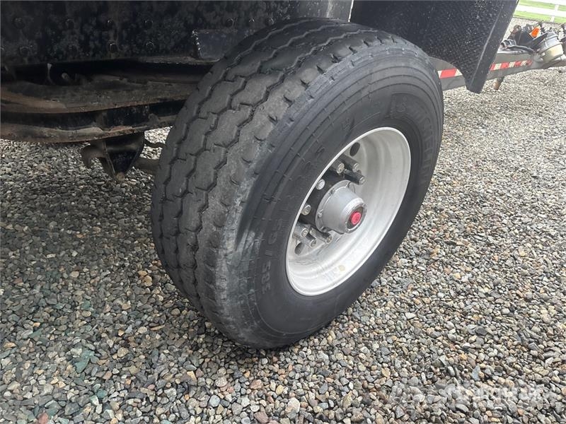 OSW 15 ft 6 in Tri/A Turntable Pup Dump Trailer Самоскиди