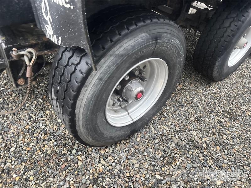 OSW 15 ft 6 in Tri/A Turntable Pup Dump Trailer Самоскиди