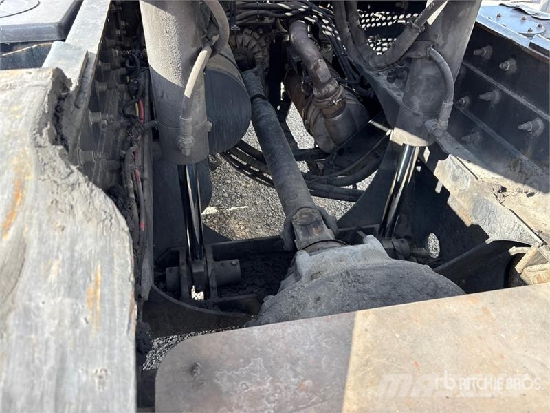 Ottawa Spotter Truck Терминальные тягачи