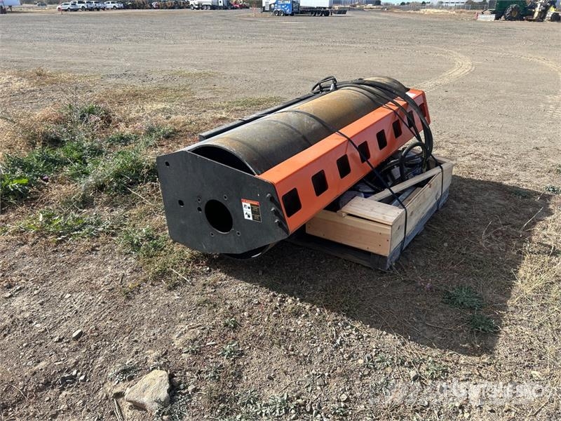 PABREAK VR720 73 in Skid Steer Vibratory Roller (I 롤러