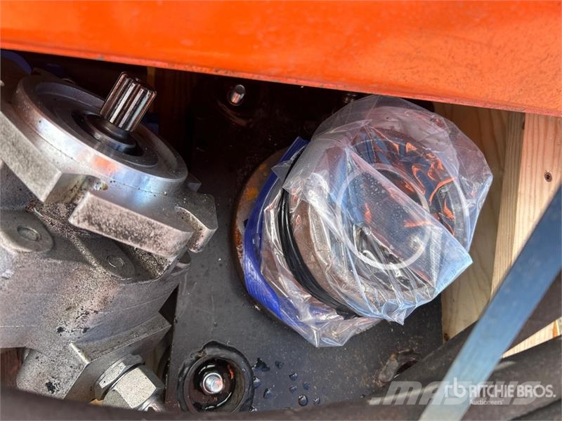 PABREAK VR720 73 in Skid Steer Vibratory Roller (I 롤러