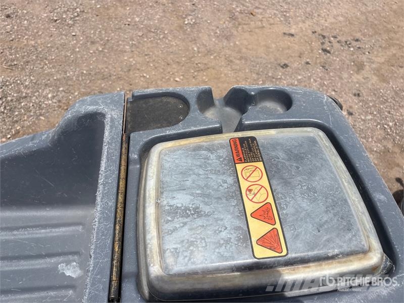 Pacific Walk-Behind Electric Floor Scrubber 其他拖車