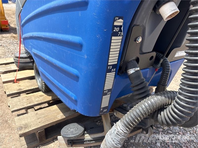 Pacific Walk-Behind Electric Floor Scrubber 其他拖車