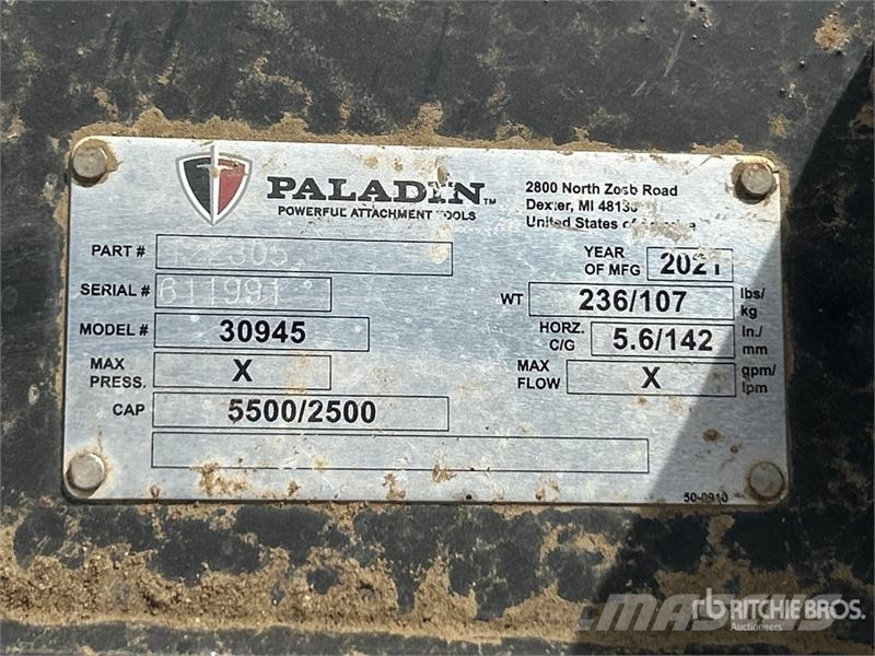 PALADIN 48 in Skid Steer Forks Gabeln