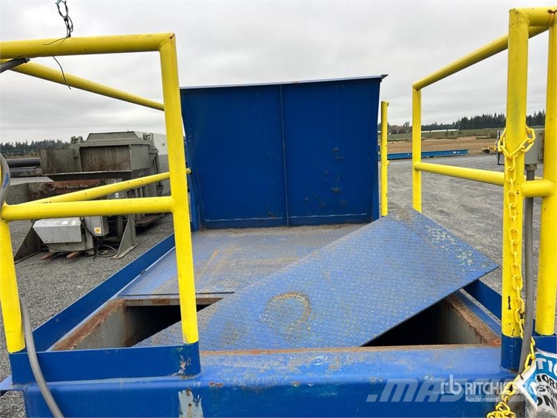 Peerless F46 C45 Trash Compactor Ostale poljoprivredne mašine