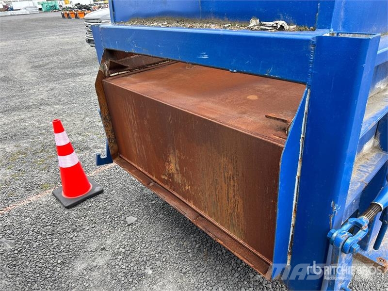 Peerless F46 C45 Trash Compactor Ostale poljoprivredne mašine
