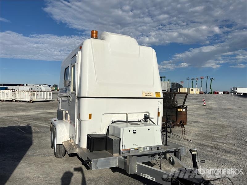  Pelsue XL T/A Fiber Splicing Trailer مقطورات أخرى