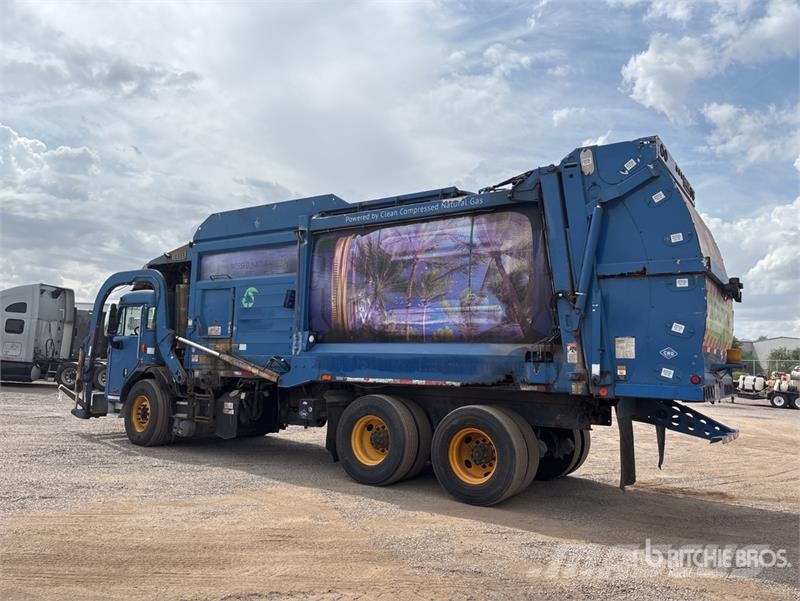 Peterbilt 320 Камиони за отпадъци