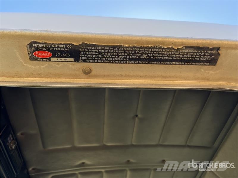 Peterbilt 320 6x4 Roll-Off Truck Skip loader trucks