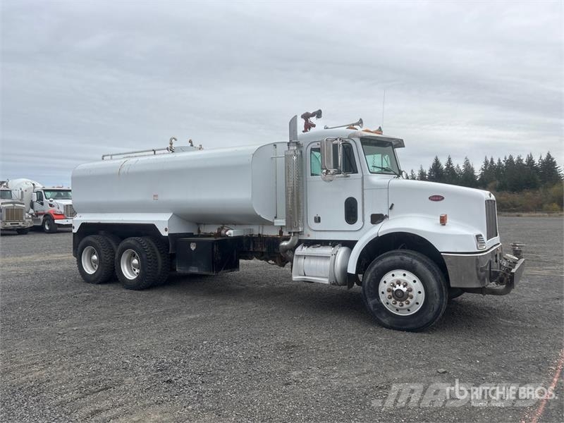 Peterbilt 330 Veepaagiga autod