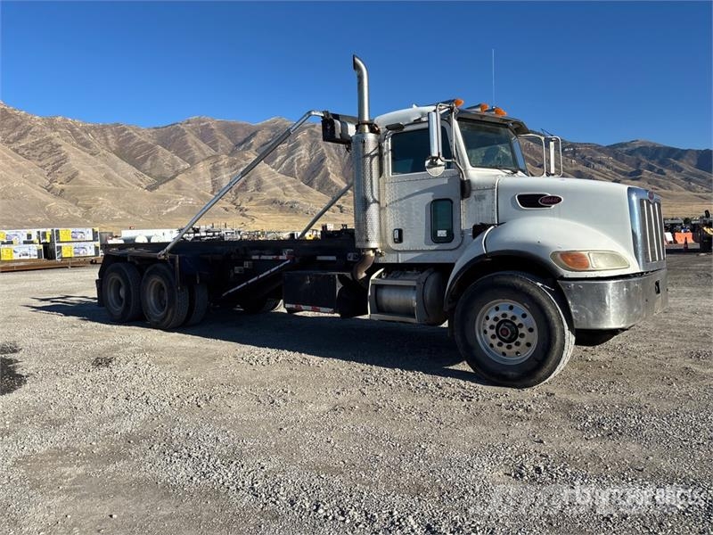 Peterbilt 335 Kipplader
