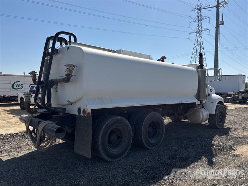 Peterbilt 335 Vesisäiliöautot