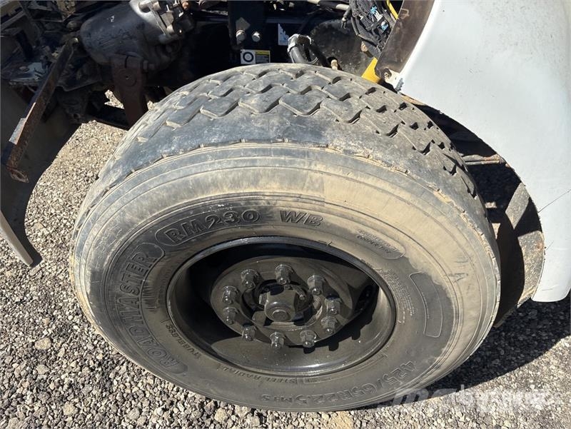 Peterbilt 335 Vesisäiliöautot