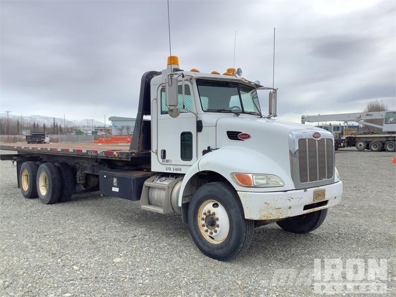 Peterbilt 335 Hinausautot
