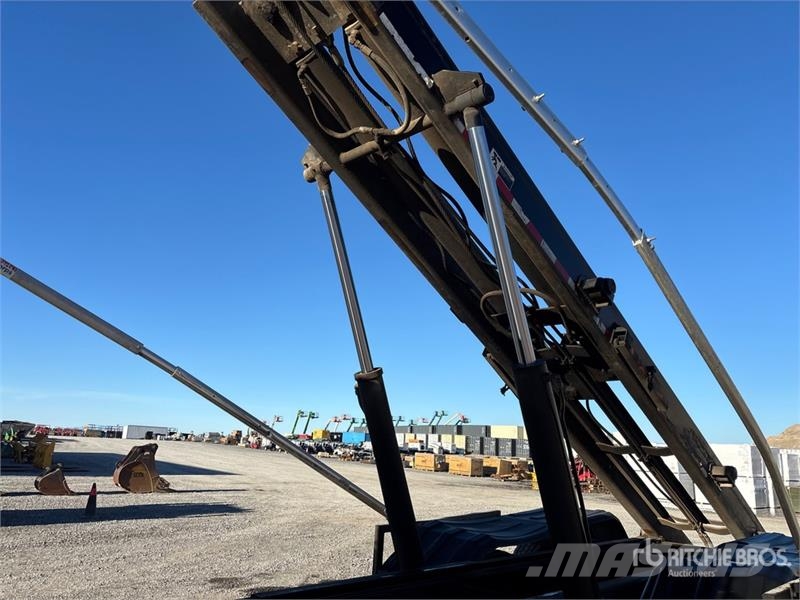 Peterbilt 335 Camion multibenne