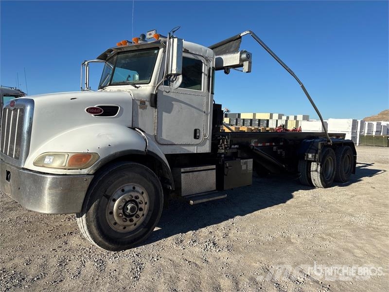 Peterbilt 335 Camion multibenne