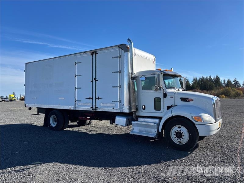 Peterbilt 337 Camion cassonati