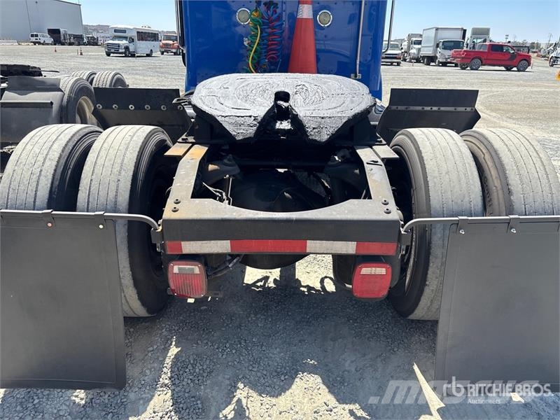 Peterbilt 337 Camiones tractor