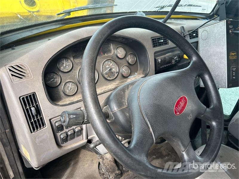Peterbilt 337 Грузовики-цистерны