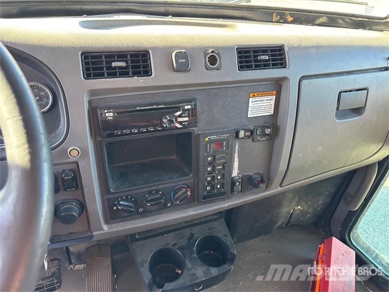 Peterbilt 337 Camion cassonati