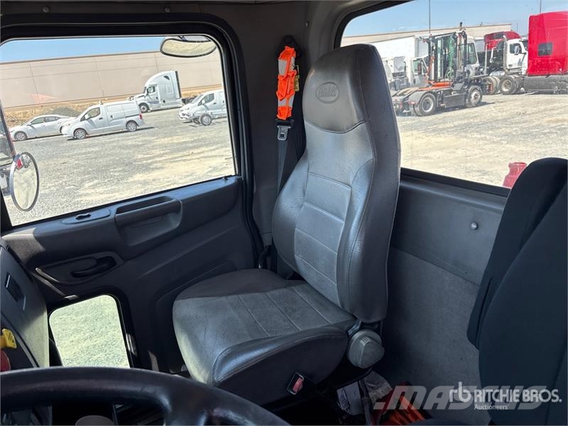 Peterbilt 337 Camiones tractor
