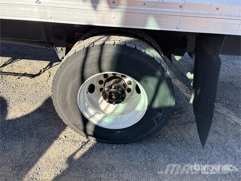 Peterbilt 337 Camion cassonati