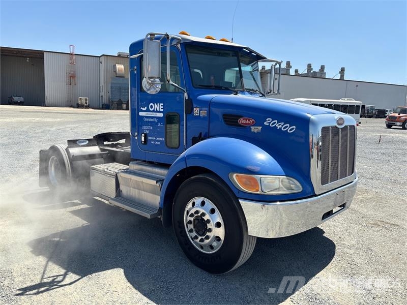 Peterbilt 337 Camiones tractor