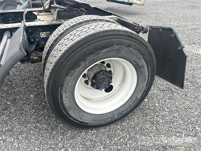Peterbilt 337 وحدات الجر