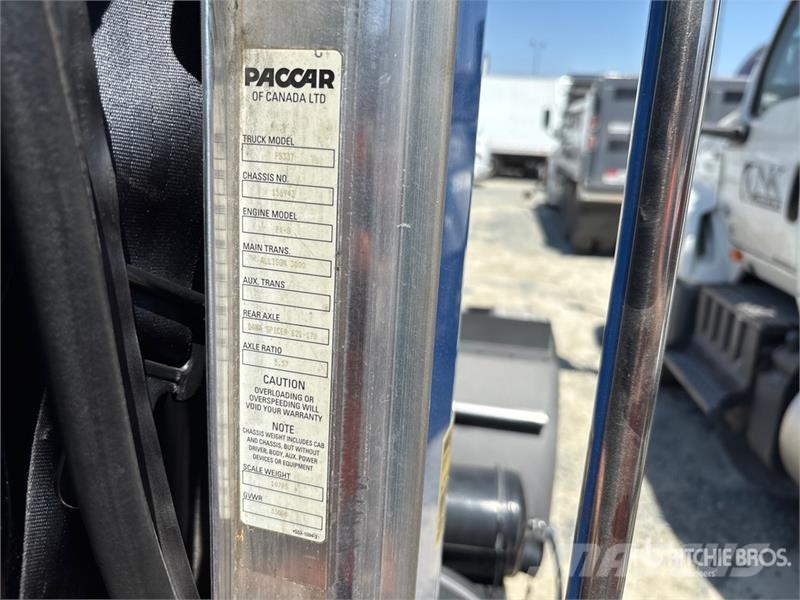 Peterbilt 337 Camiones tractor
