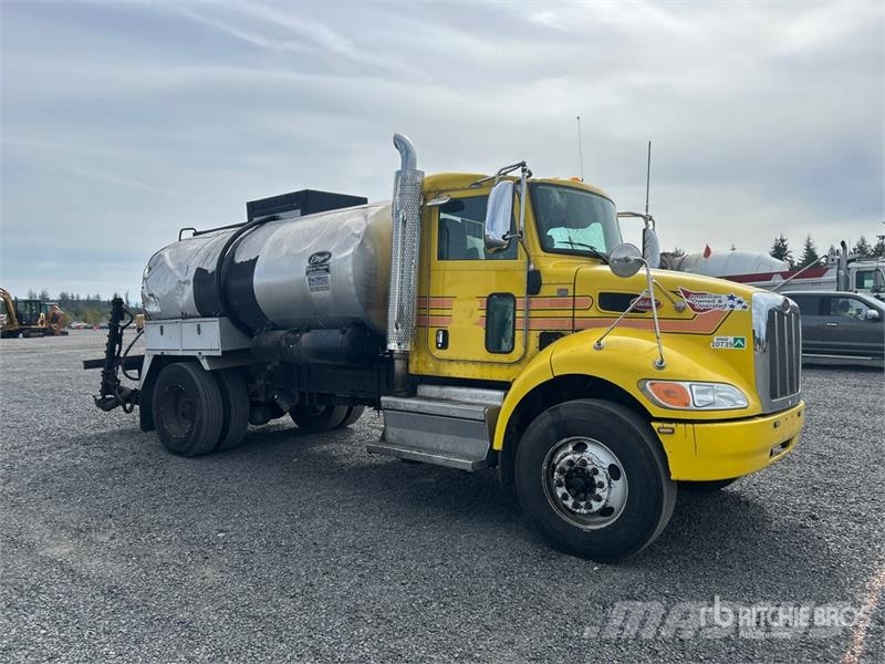 Peterbilt 337 Грузовики-цистерны